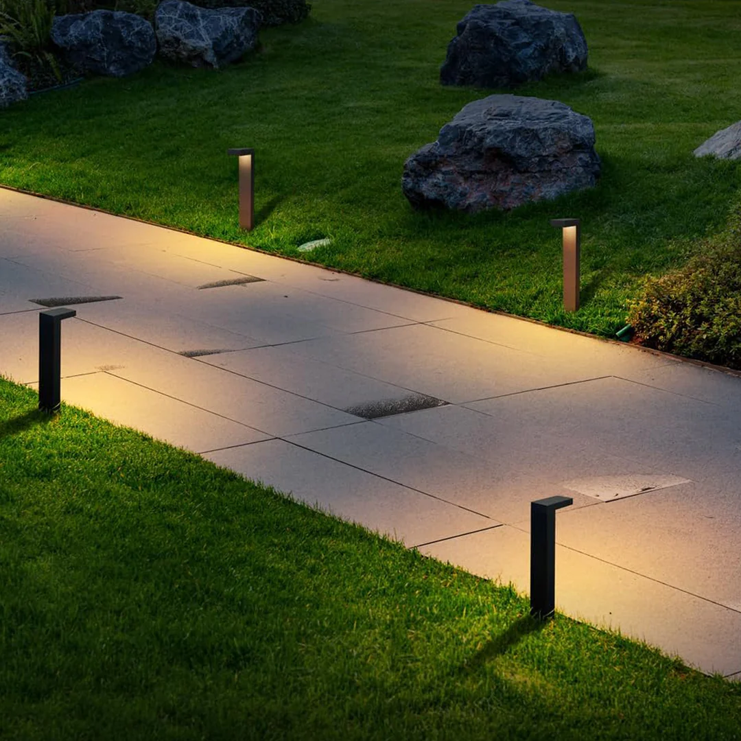 8 Best Low Voltage LED Landscape Lights (2026 Review Guide)